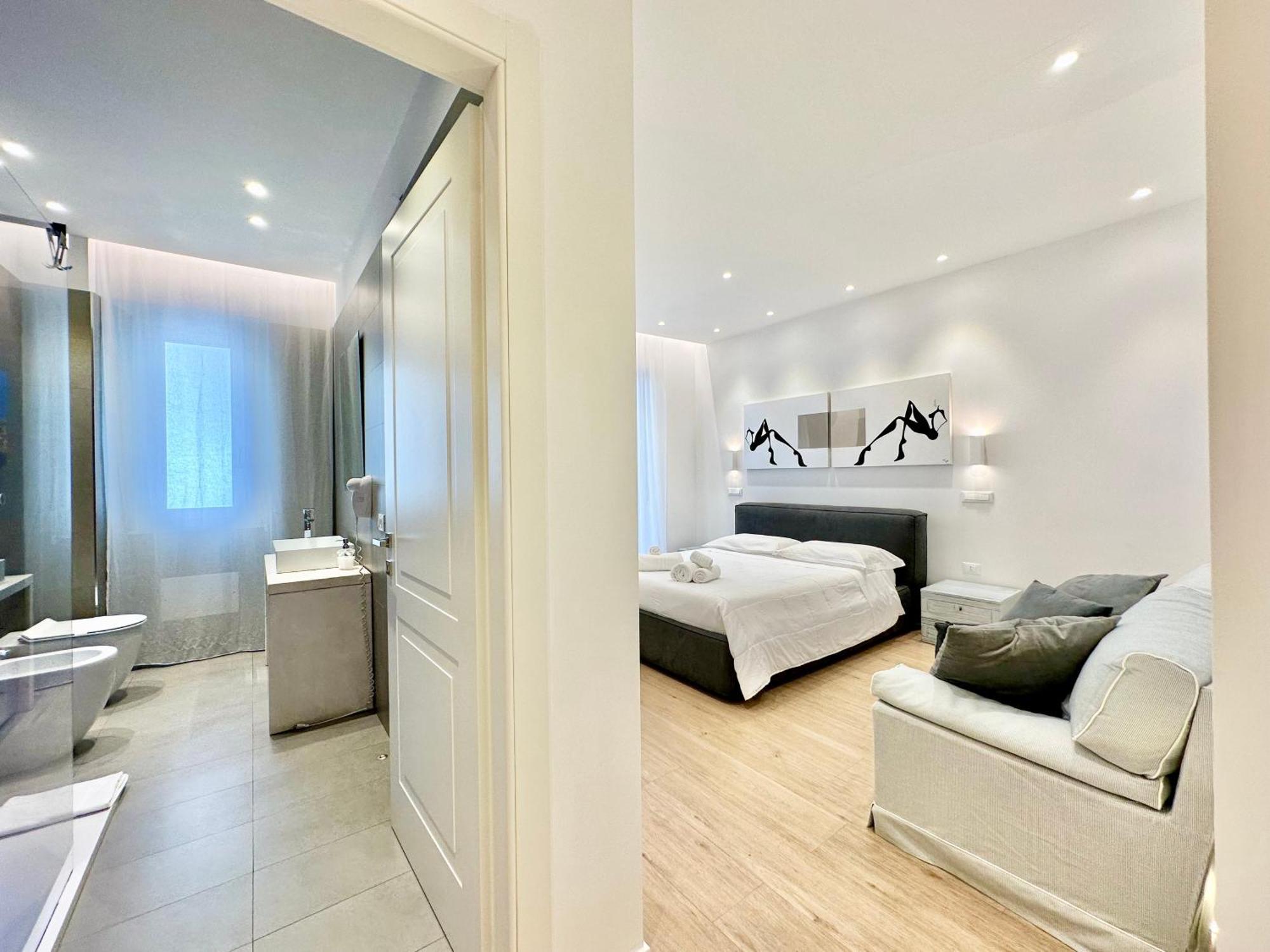 Ceo Luxury Suite Di กาญารี ภายนอก รูปภาพ